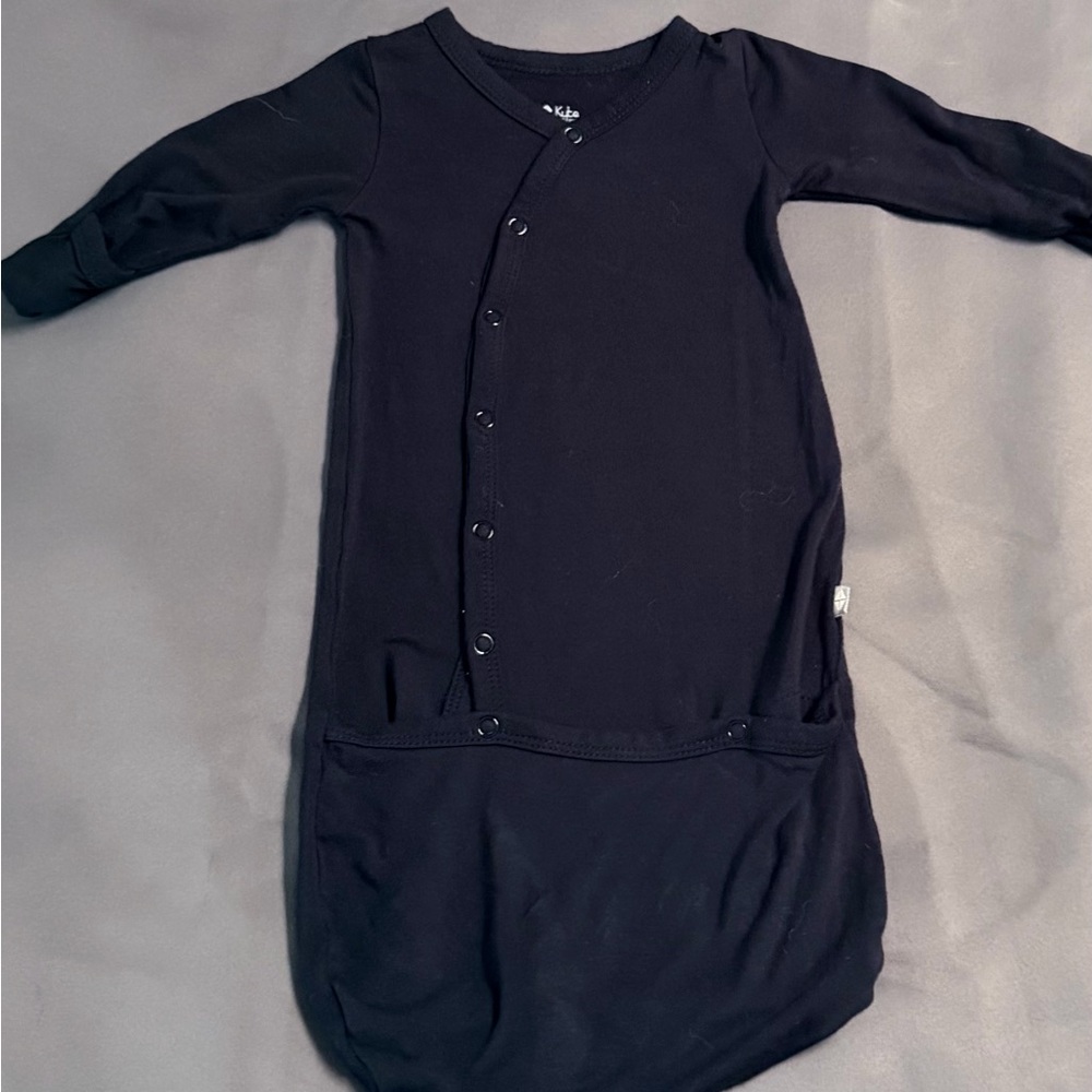 Kyte BABY Bundler Gown in Midnight Black